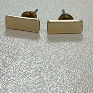 Gold Rectangular Bar Stud Earrings - Sleek Minimalist Style